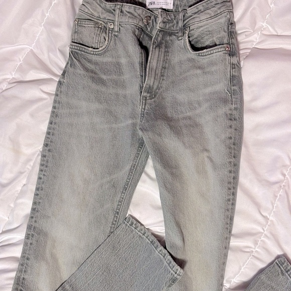 Zara light wash slim fit hose rise split slim jeans size 0 - Picture 2 of 2
